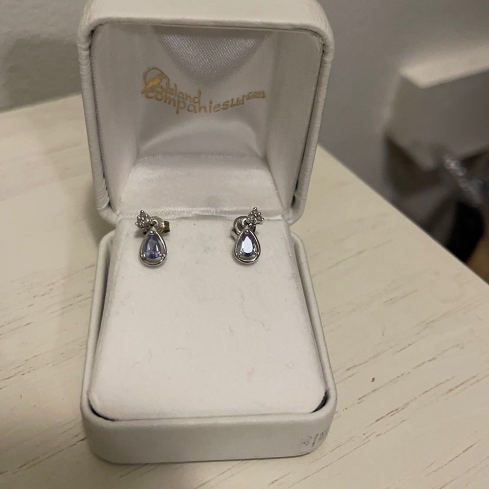 Authentic tanzanite earrings